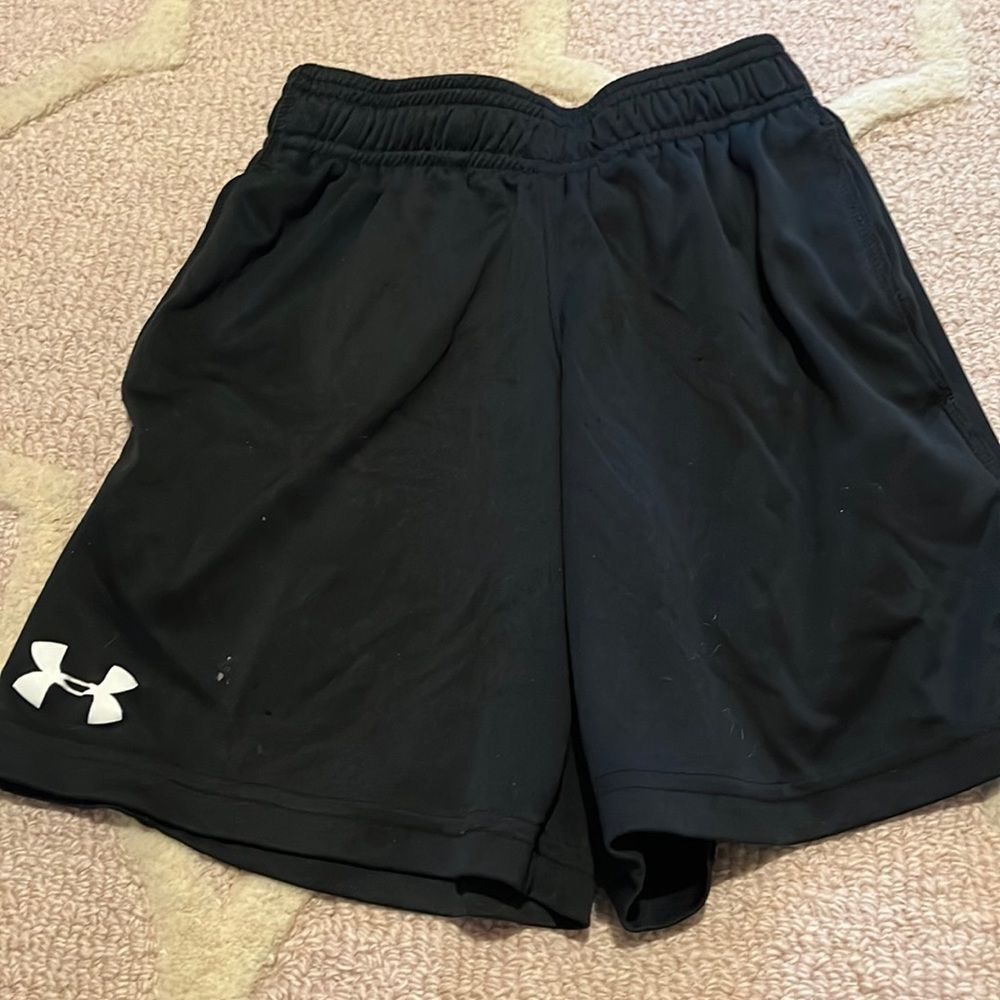 Under armour mesh shorts